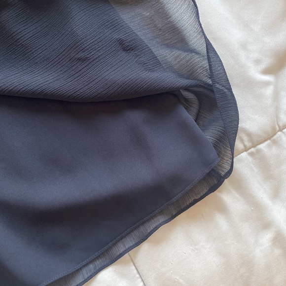 T Tahari Lined Ruffle Blouse - Picture 5 of 6